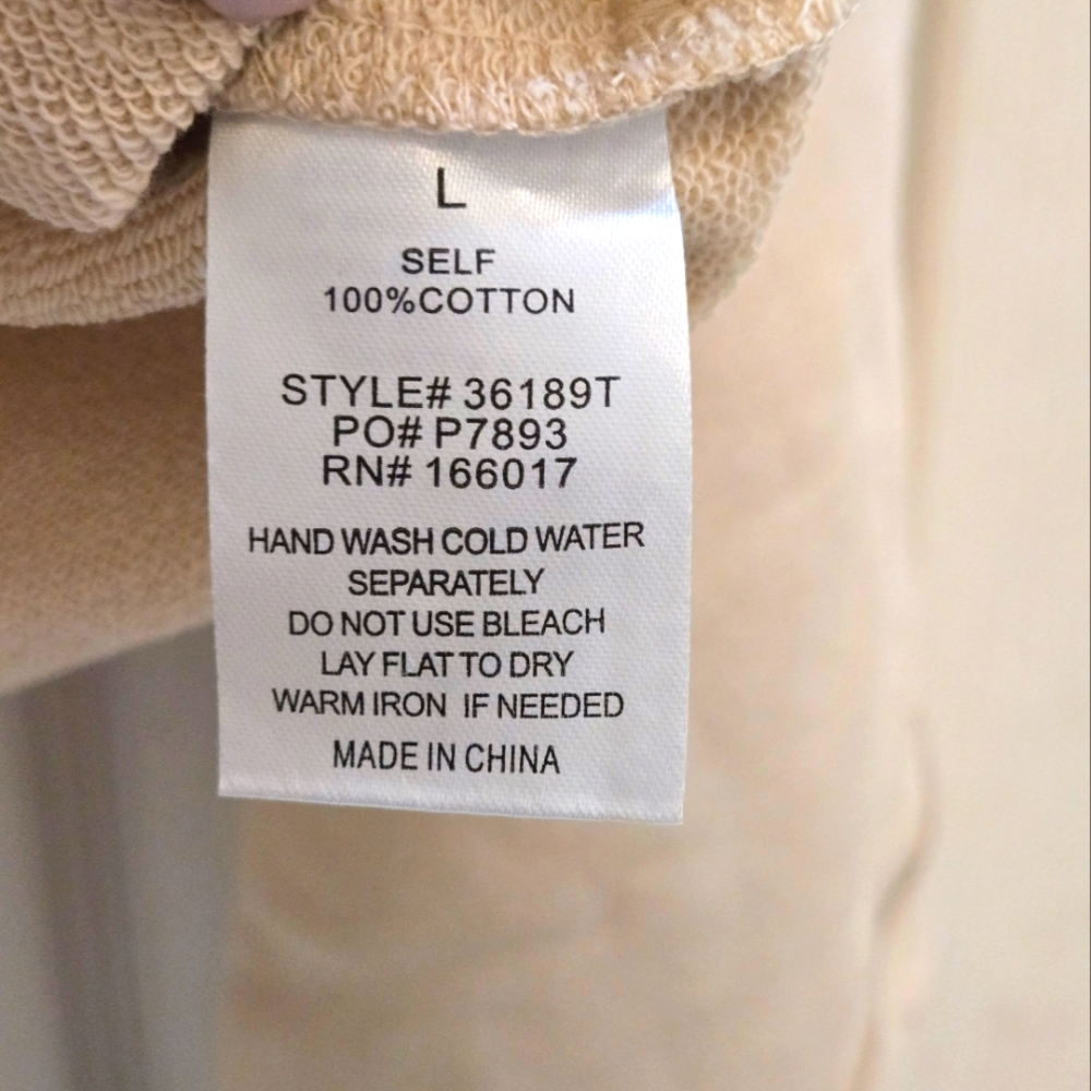 Blue b. NWT Cream Top Large - Picture 8 of 10